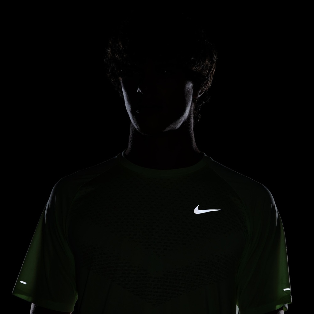 Nike Stride Dri-Fit ADV Laufshirt gelb