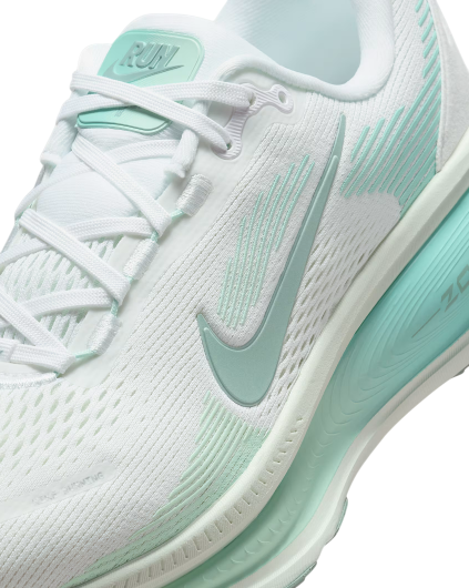 Nike Vomero 18 Laufschuhe weiß Damen
