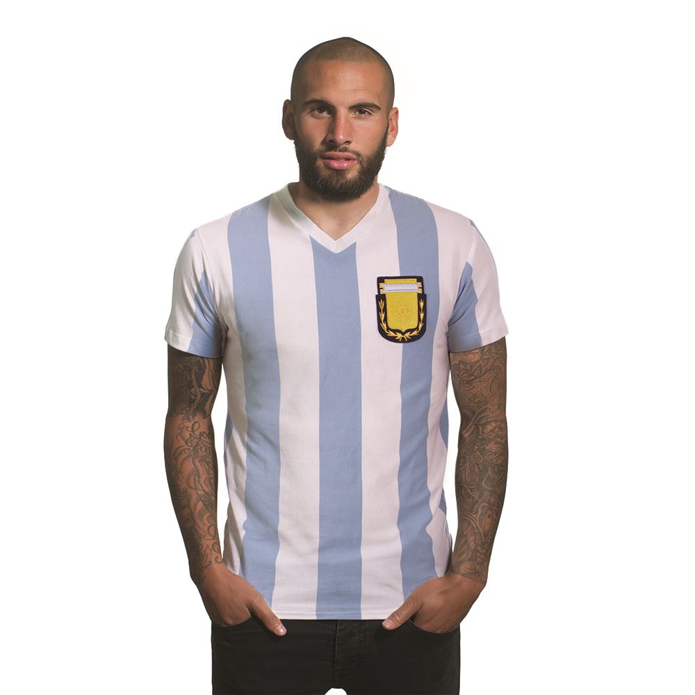 https://www.copafootball.com/images/articles/large/argentina-1982-v-neck-t-shirt-white-white-3750.jpg
