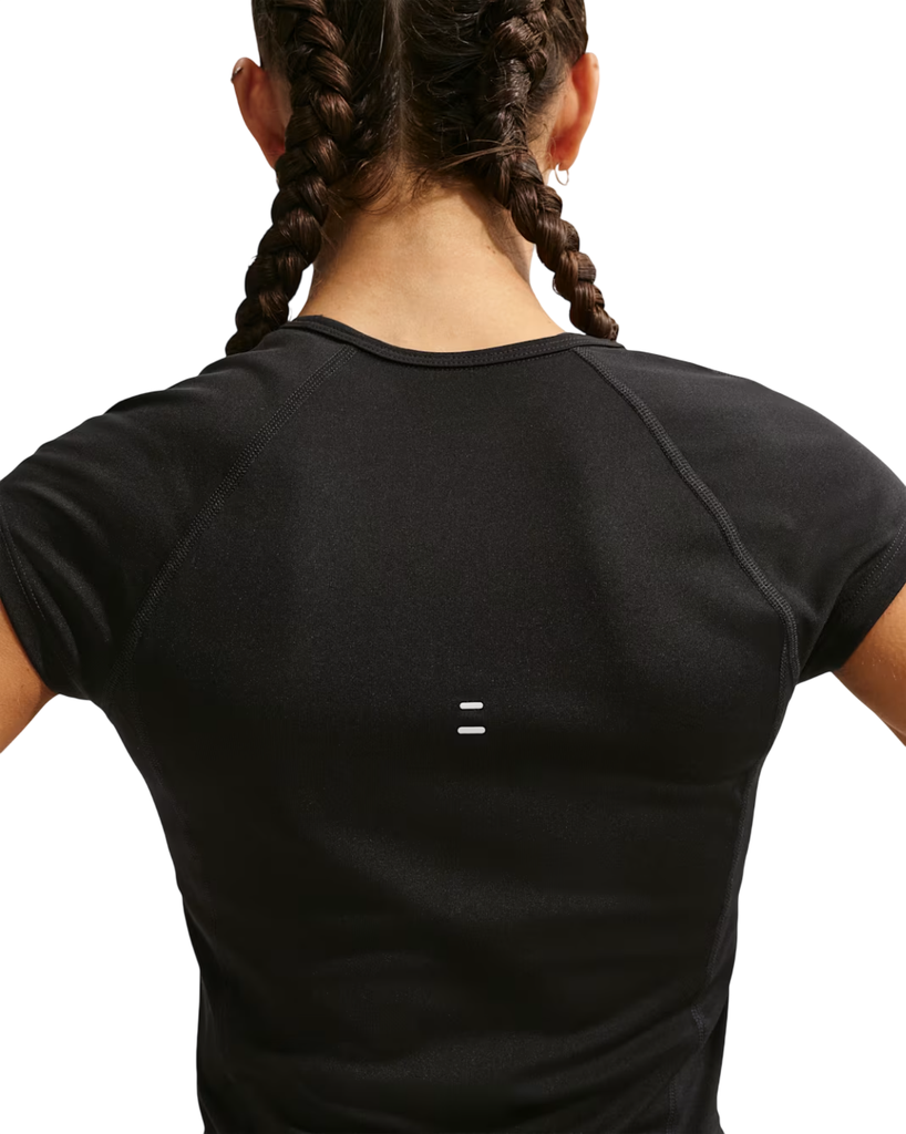 W NK TEMPO SWOOSH RUN DF SS