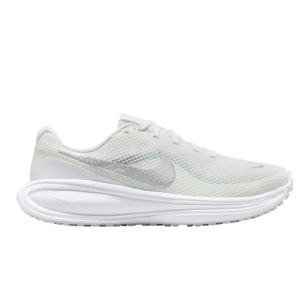 Nike Revolution 8 Laufschuhe weiß Damen 