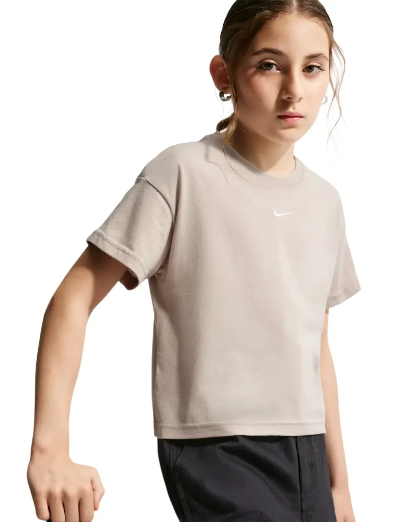 Nike Sportswear Essential T-Shirt beige Kinder