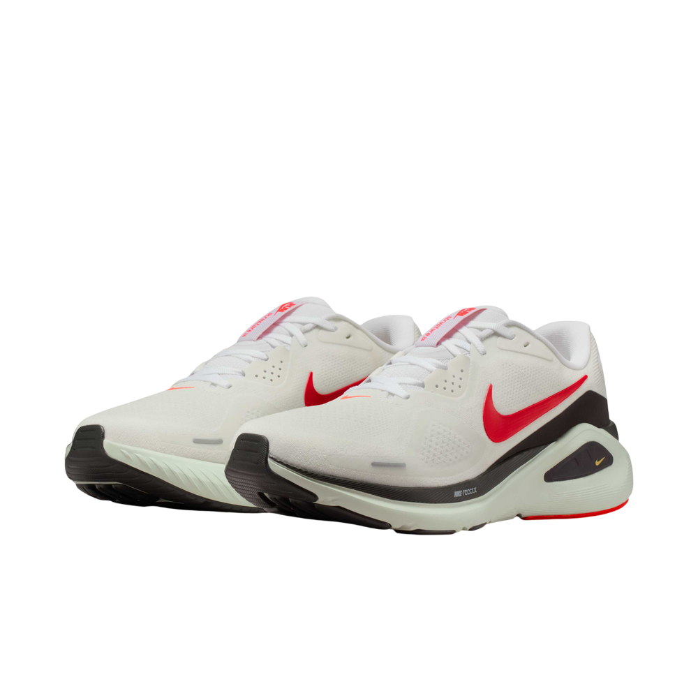 Nike Structure 26 Laufschuhe weiß  